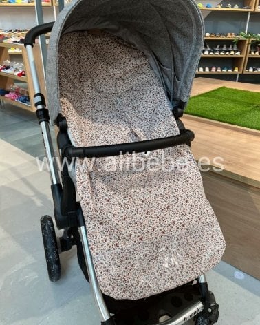 Colchoneta Buga Lily Giraffa Bianca e Blu