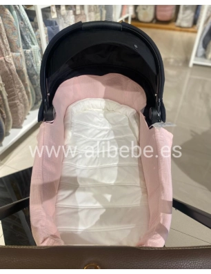 Funda cubre Capazo Bambula de Rosy Fuentes Rosa
