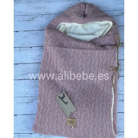 Saco Cuco con Capucha Rita Interior Bambula Giraffa Bianca e Blu Nude