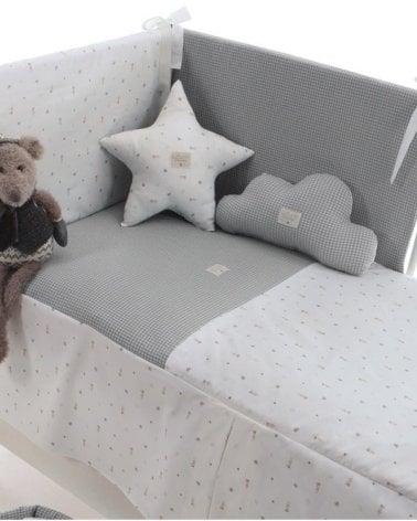 Colcha con protector para cuna Fabián de Uzturre
