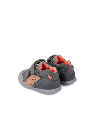 Botin Velcro Biogateo Casual Biomecanics Musgo