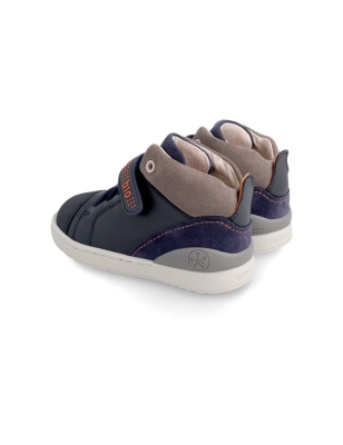 Botin Velcro Bioevol. Casual Biomecanics