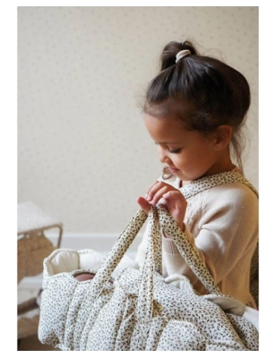 Capazo para Muñecas Cherry Blush Konges Slojd