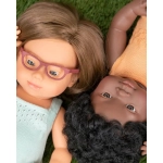 Muñeca Caucásica Síndrome de Down Pelele y Gafas 38 cm Miniland Dolls