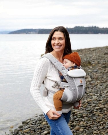 Mochila Portabebe Omni Breeze de Ergobaby Gris Perla