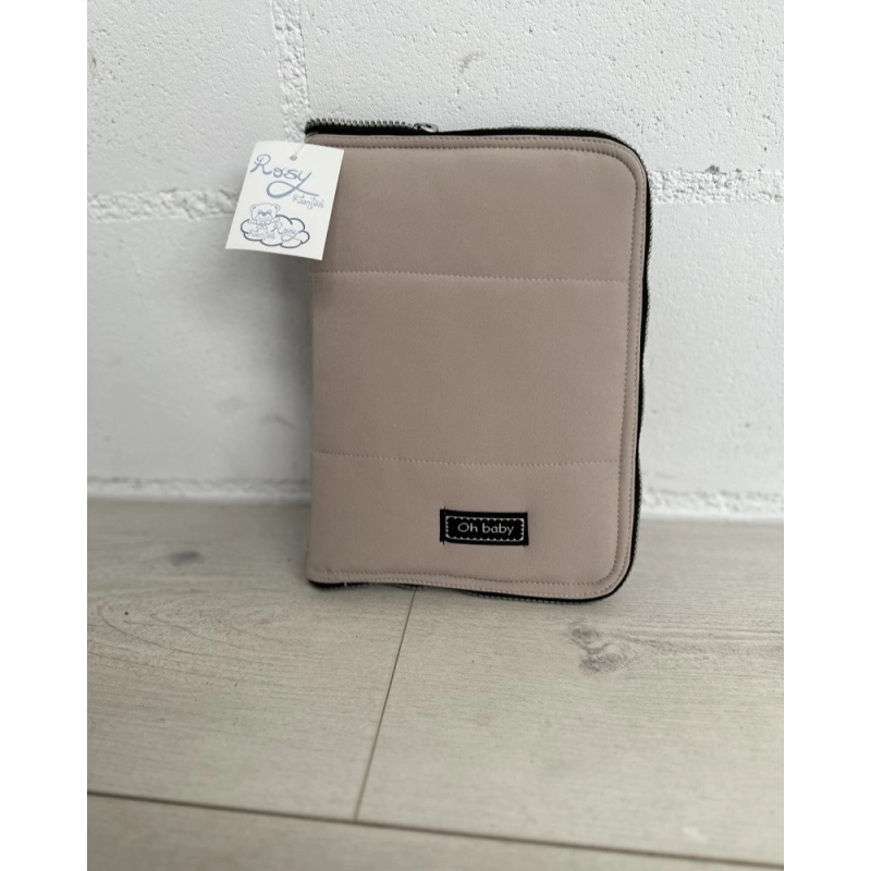 Portadocumentos Softshell de Rosy Fuentes