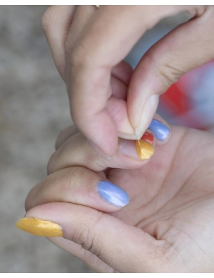 Esmalte de Uñas al Agua de Namaki Dorado