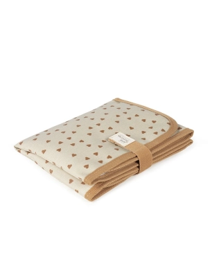 Cambiador Plegable Corazones Poppy Walking Mum Canela