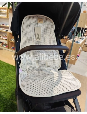 Colchoneta Joolz Aer Olivia de Giraffa Bianca e Blu