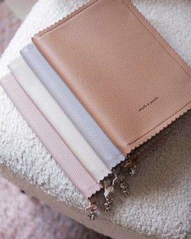 Portadocumentos Icon de Pasito a Pasito Caramel