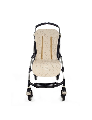 Colchoneta Poppy Corazones de Walking Mum Canela