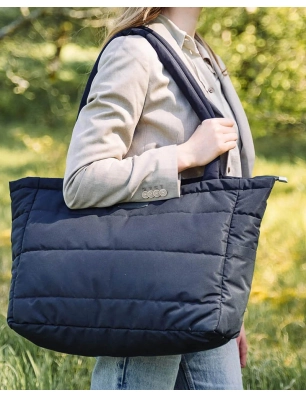 Bolso Tote Acolchado de Done by Deer Negro
