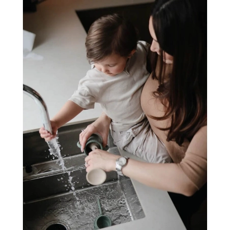 Cepillo de Silicona para Biberones de Mushie