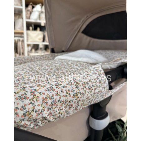 Interior Capazo Rosela de Giraffa Bianca e Blu