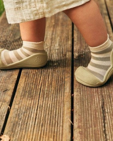 Calzado Attipas Stripe Olive