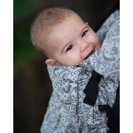 bebé en Mochila Porteo Neko Smart Baby Efes Paisley Hazel