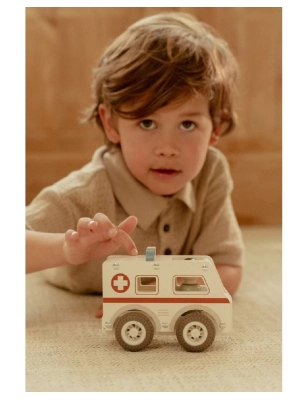 Ambulancia de Madera Little Dutch