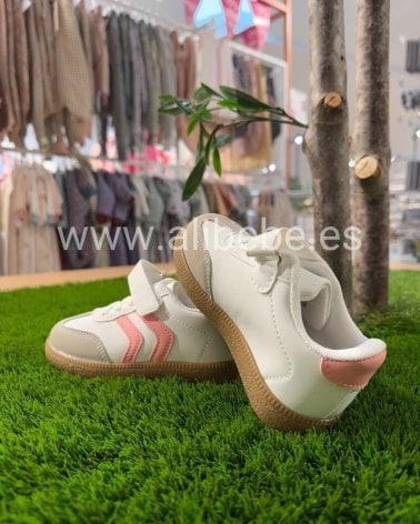 Deportivos C1329 de Bubble Bobble Rosa