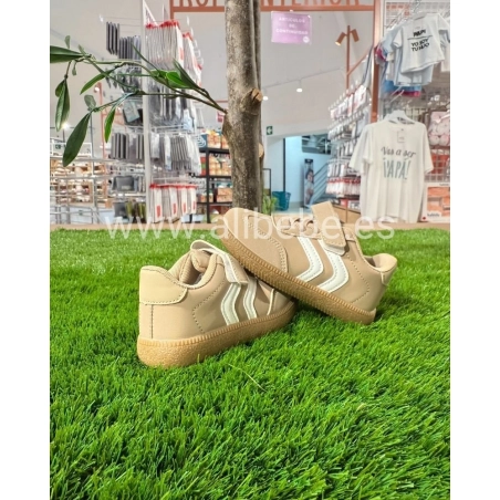 Deportivos C1329 de Bubble Bobble Beige