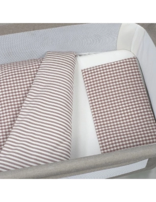 Edredón con sábana y almohada minicuna  Praliné de Walking Mum Moka