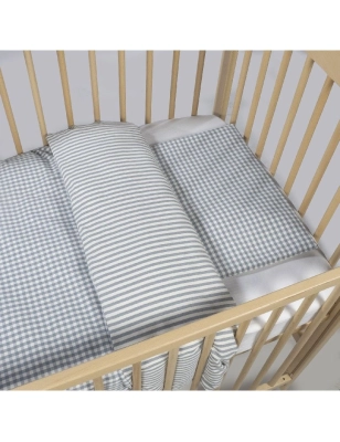 Edredón con sábana y almohada cuna Praliné de Walking Mum