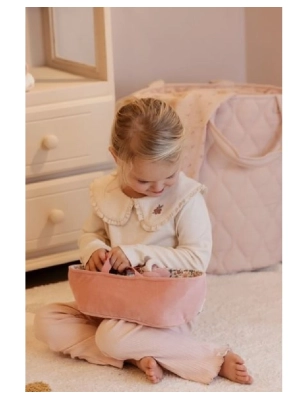 Muñeca bebé Rosa y capazo de Little Dutch