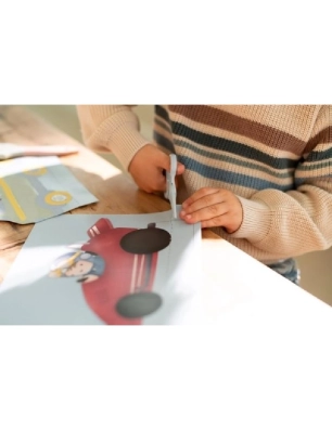 Libro recorta y pinta vehiculos de Little Dutch