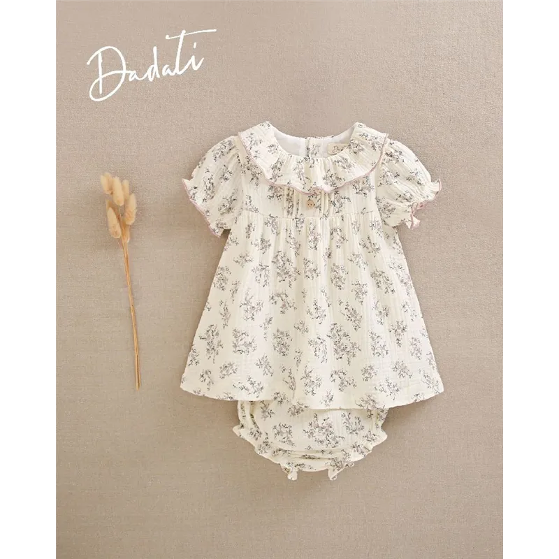 Vestido Con Braguita Y Volante  De Dadati