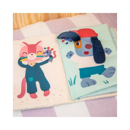 Libro texturas Nina de Lilliputiens