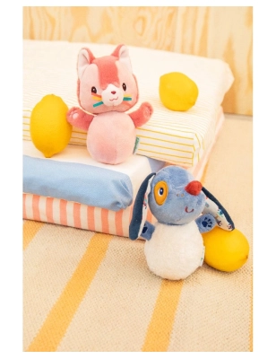 Jeanne Cubulto tentetieso de Lilliputiens