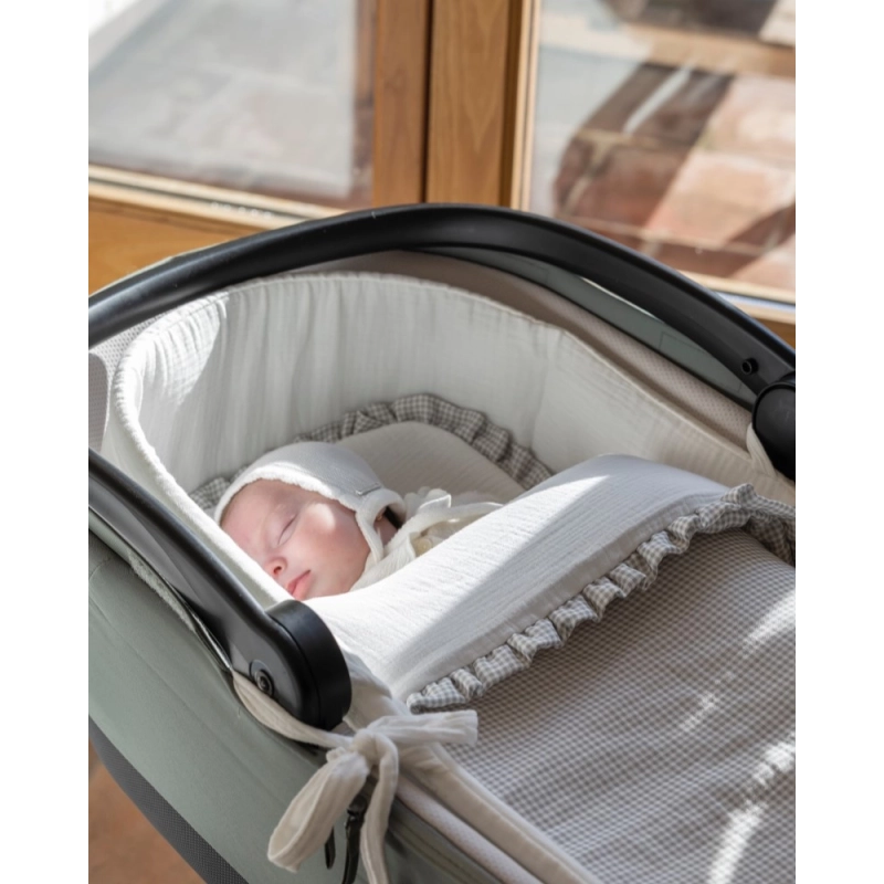 Saco cuco invierno Little Bloom de Pasito a Pasito