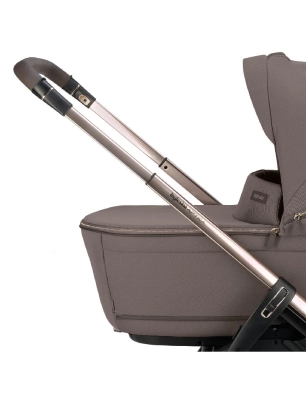 Cochecito 3 piezas Inglesina Aptica con Darwin Recline