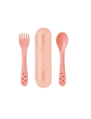 Juego de cubiertos con estuche de Saro