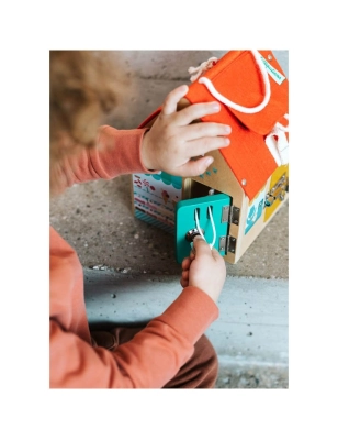 Casa de Aprendizaje con Cierres de Lilliputiens