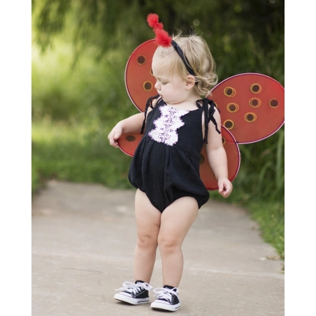 Alas de Mariquita con Diadema de Great Pretenders