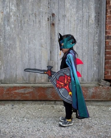 Capa Reversible de Dragón y Caballero de Great Pretenders