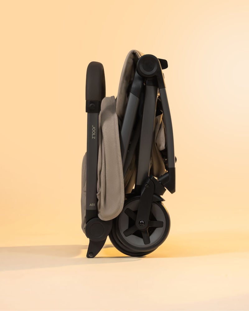Silla de paseo Joolz Aer 2 totalmente plegada