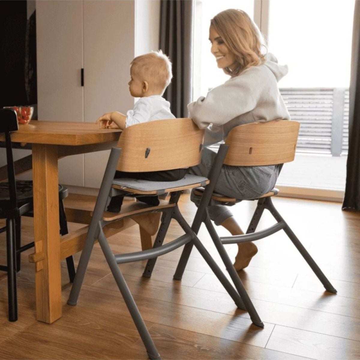 Trona Livy con Hamaca Calmee de Kinderkraft